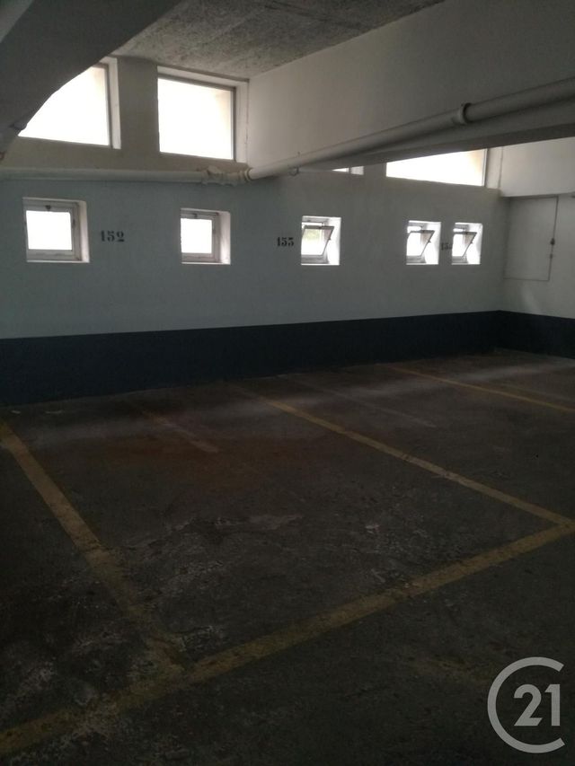 Parking à louer - 6 m2 - Paris - 75016 - ILE-DE-FRANCE