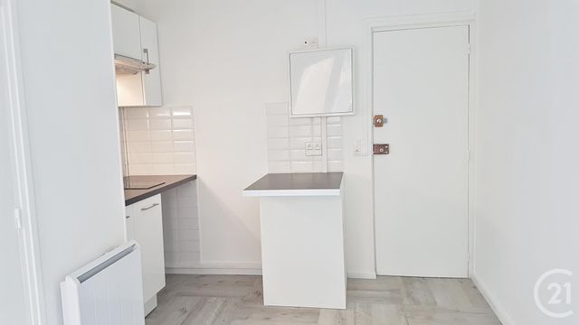Afficher la photo en grand Appartement Studio à vendre - 1 pièce - 12,03 m2 - Paris - 75015 - ILE-DE-FRANCE