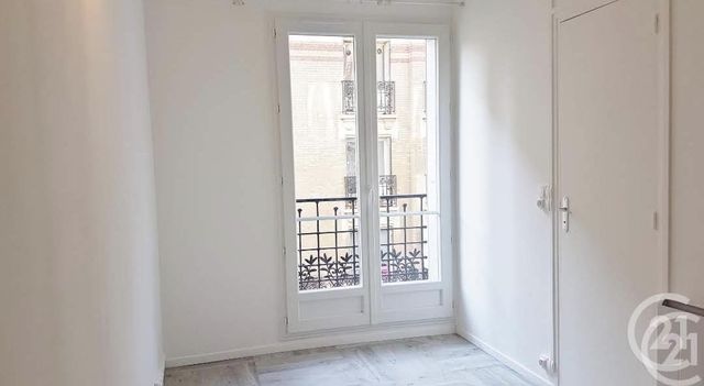 Afficher la photo en grand Appartement Studio à vendre - 1 pièce - 12,03 m2 - Paris - 75015 - ILE-DE-FRANCE
