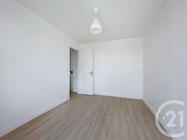 Afficher la photo en grand Appartement Studio à vendre - 1 pièce - 22,27 m2 - Boulogne Billancourt - 92 - ILE-DE-FRANCE