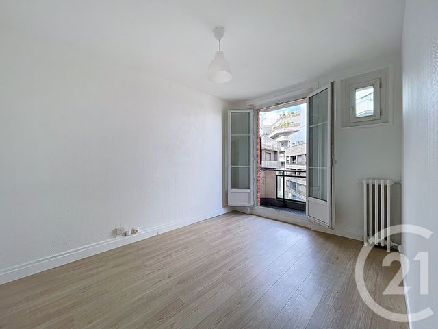 Afficher la photo en grand Appartement Studio à vendre - 1 pièce - 22,27 m2 - Boulogne Billancourt - 92 - ILE-DE-FRANCE