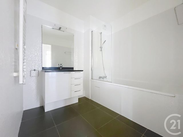 Afficher la photo en grand Appartement F2 à vendre - 3 pièces - 59,14 m2 - Boulogne Billancourt - 92 - ILE-DE-FRANCE