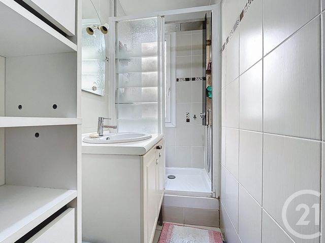 Afficher la photo en grand Appartement F3 à vendre - 3 pièces - 65,30 m2 - Issy Les Moulineaux - 92 - ILE-DE-FRANCE