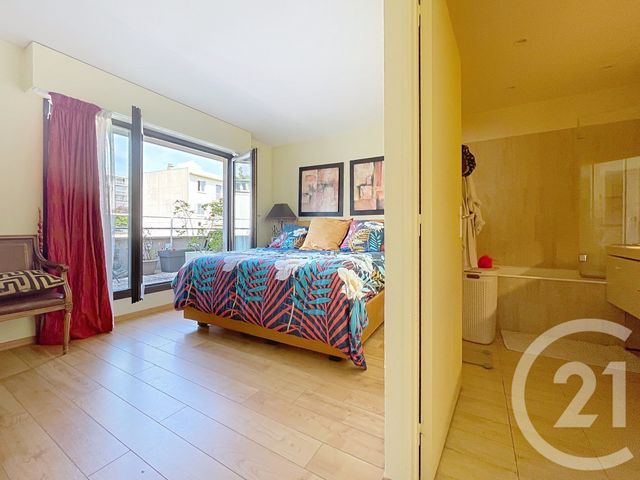 Appartement F6 &agrave; vendre - 6 pi&egrave;ces - 116,08 m2 - Suresnes - 92 - ILE-DE-FRANCE