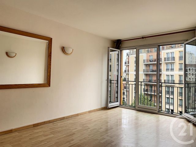 Appartement T3 à louer - 3 pièces - 70,31 m2 - Montrouge - 92 - ILE-DE-FRANCE