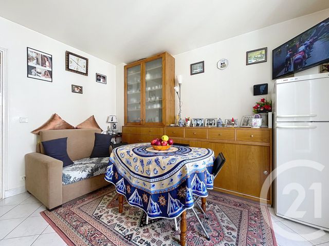 Afficher la photo en grand Appartement F2 à vendre - 2 pièces - 31,12 m2 - Boulogne Billancourt - 92 - ILE-DE-FRANCE