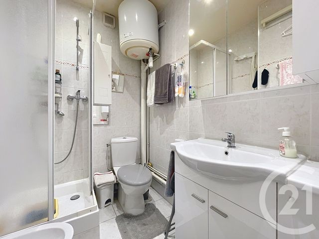 Afficher la photo en grand Appartement F2 à vendre - 2 pièces - 31,12 m2 - Boulogne Billancourt - 92 - ILE-DE-FRANCE