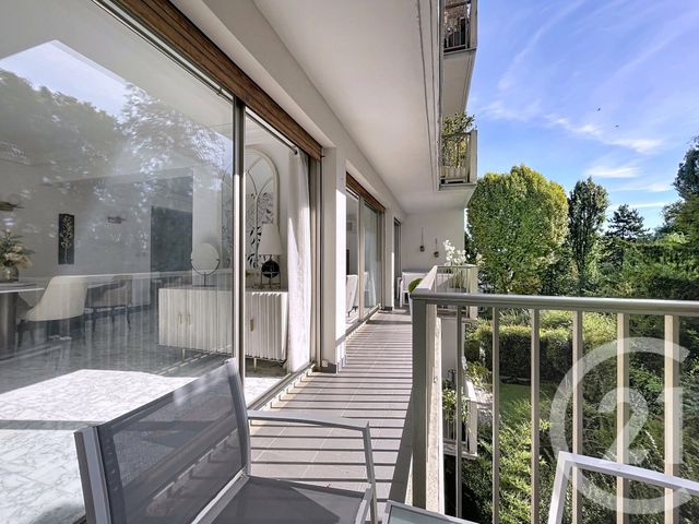 Appartement F5 à vendre ST CLOUD