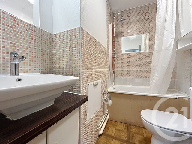 Afficher la photo en grand Appartement T2 à louer - 2 pièces - 34,09 m2 - Boulogne Billancourt - 92 - ILE-DE-FRANCE