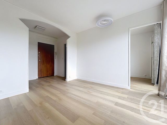 Afficher la photo en grand Appartement T2 à louer - 2 pièces - 34,09 m2 - Boulogne Billancourt - 92 - ILE-DE-FRANCE