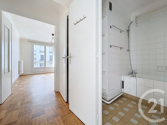 Afficher la photo en grand Appartement F2 à vendre - 2 pièces - 47,11 m2 - Boulogne Billancourt - 92 - ILE-DE-FRANCE