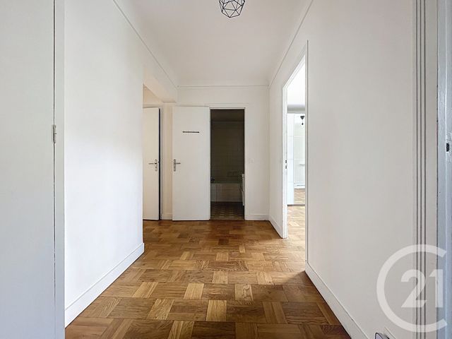 Afficher la photo en grand Appartement F2 à vendre - 2 pièces - 47,11 m2 - Boulogne Billancourt - 92 - ILE-DE-FRANCE