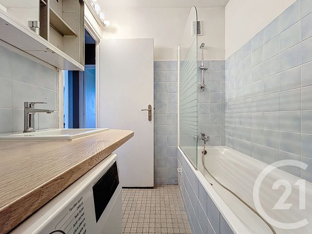 Afficher la photo en grand Appartement F2 à louer - 2 pièces - 43,11 m2 - Paris - 75015 - ILE-DE-FRANCE