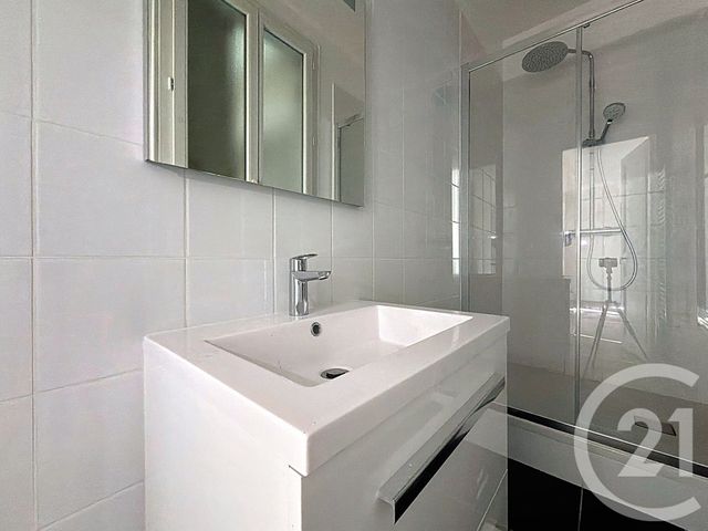 Afficher la photo en grand Appartement T2 à louer - 2 pièces - 44,90 m2 - Boulogne Billancourt - 92 - ILE-DE-FRANCE