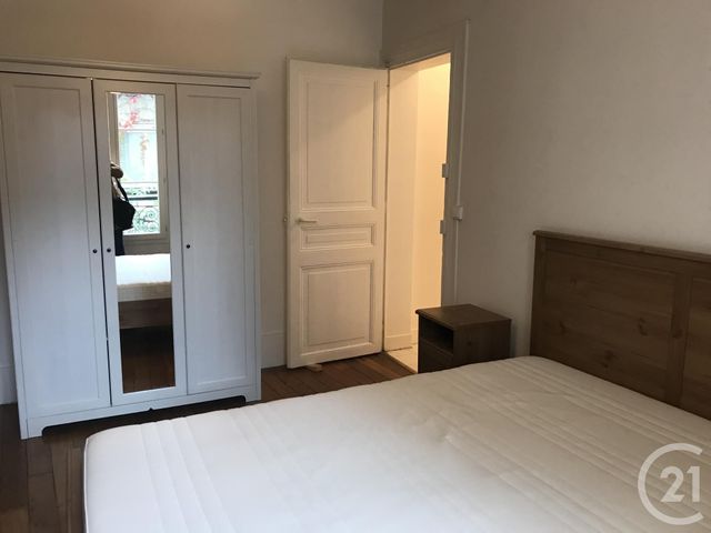 Appartement T2 à louer - 2 pièces - 42,81 m2 - Montrouge - 92 - ILE-DE-FRANCE