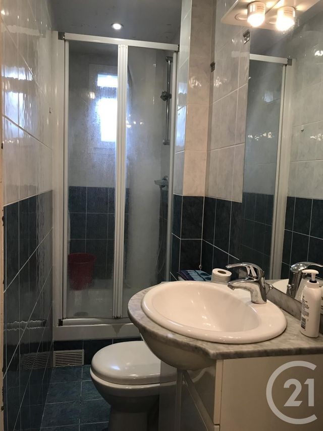 Appartement T2 à louer - 2 pièces - 42,81 m2 - Montrouge - 92 - ILE-DE-FRANCE
