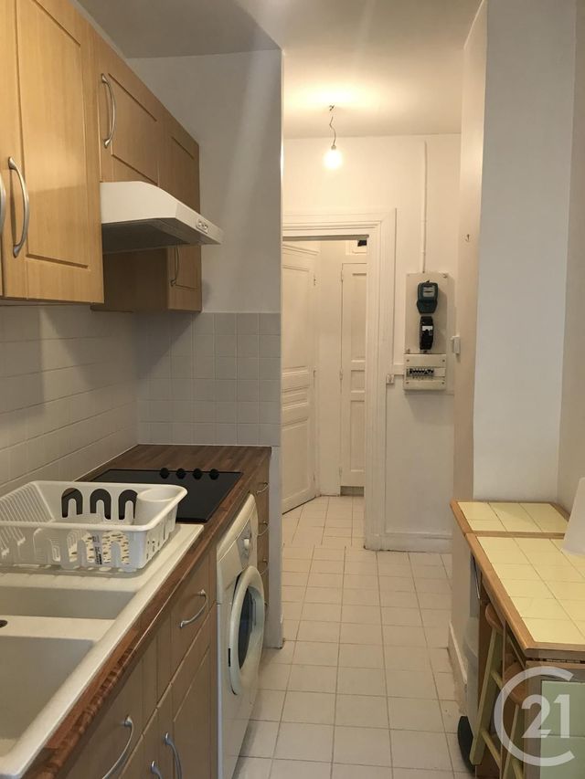 Appartement T2 à louer - 2 pièces - 42,81 m2 - Montrouge - 92 - ILE-DE-FRANCE