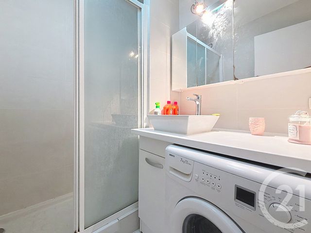 Appartement Studio &agrave; louer - 1 pi&egrave;ce - 25,32 m2 - Neuilly Sur Seine - 92 - ILE-DE-FRANCE
