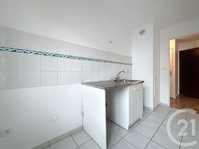 Appartement T2 &agrave; louer - 2 pi&egrave;ces - 43,66 m2 - La Garenne Colombes - 92 - ILE-DE-FRANCE