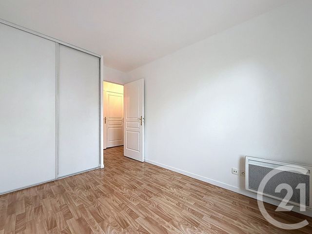 Appartement T2 &agrave; louer - 2 pi&egrave;ces - 43,66 m2 - La Garenne Colombes - 92 - ILE-DE-FRANCE