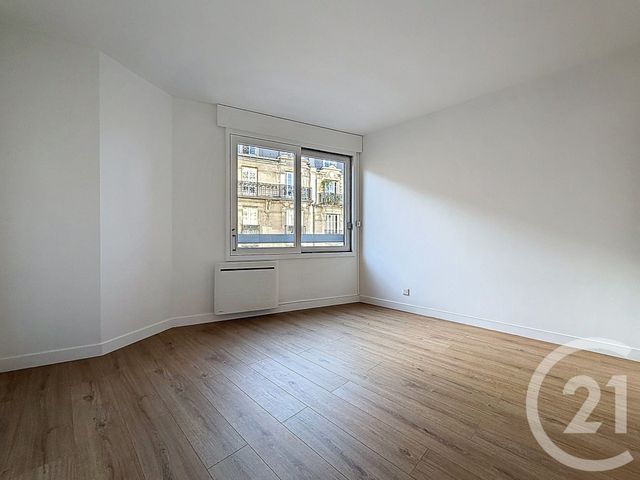 Appartement T4 &agrave; louer - 4 pi&egrave;ces - 105,87 m2 - Paris - 75015 - ILE-DE-FRANCE