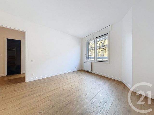 Appartement T4 &agrave; louer - 4 pi&egrave;ces - 105,87 m2 - Paris - 75015 - ILE-DE-FRANCE