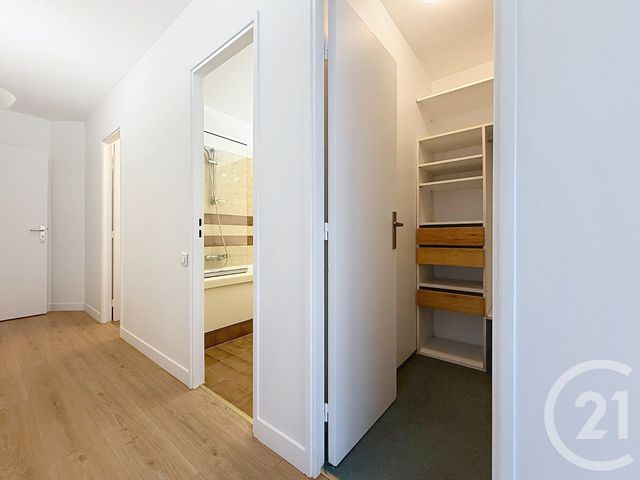 Appartement T4 &agrave; louer - 4 pi&egrave;ces - 105,87 m2 - Paris - 75015 - ILE-DE-FRANCE