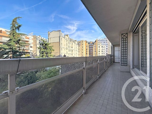 Appartement T4 &agrave; louer - 4 pi&egrave;ces - 105,87 m2 - Paris - 75015 - ILE-DE-FRANCE