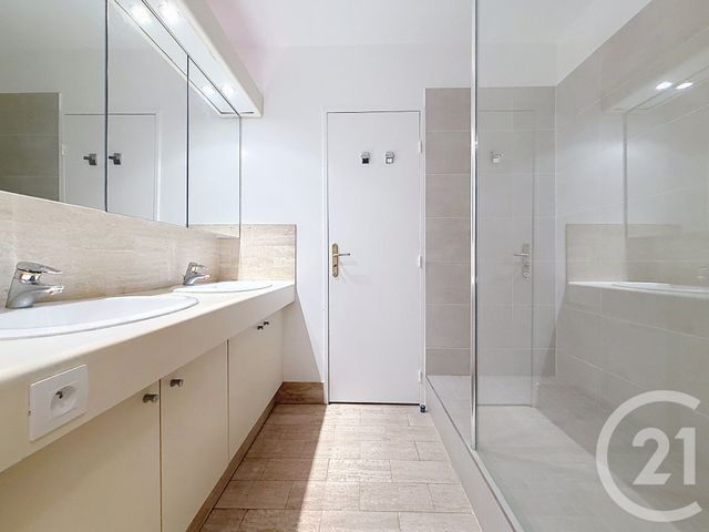 Appartement T4 &agrave; louer - 4 pi&egrave;ces - 105,87 m2 - Paris - 75015 - ILE-DE-FRANCE