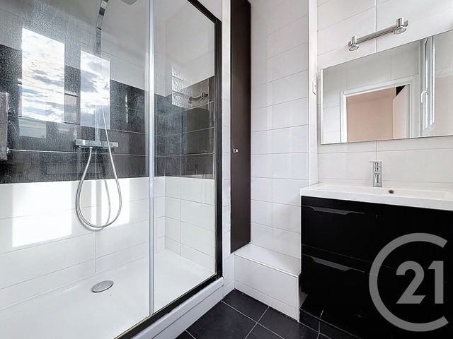 Appartement T2 &agrave; louer - 2 pi&egrave;ces - 43,25 m2 - Boulogne Billancourt - 92 - ILE-DE-FRANCE