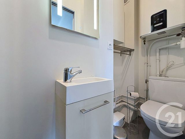 Appartement T2 &agrave; louer - 2 pi&egrave;ces - 25,85 m2 - Issy Les Moulineaux - 92 - ILE-DE-FRANCE