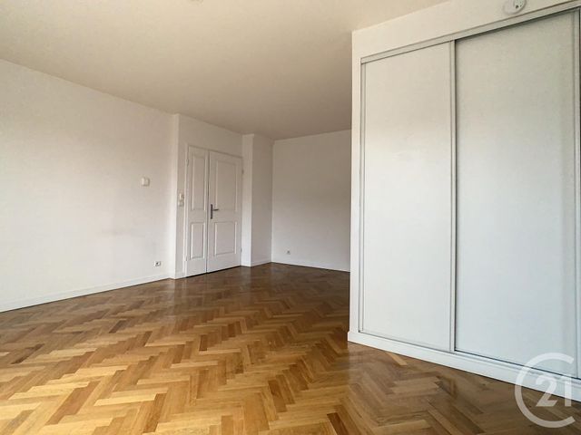 Appartement T2 &agrave; louer - 2 pi&egrave;ces - 46,07 m2 - Issy Les Moulineaux - 92 - ILE-DE-FRANCE