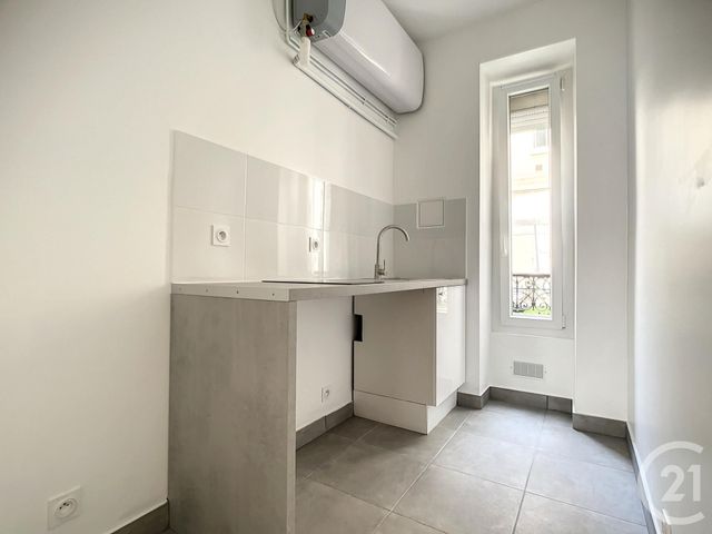 Appartement T3 &agrave; louer - 3 pi&egrave;ces - 37,82 m2 - Boulogne Billancourt - 92 - ILE-DE-FRANCE
