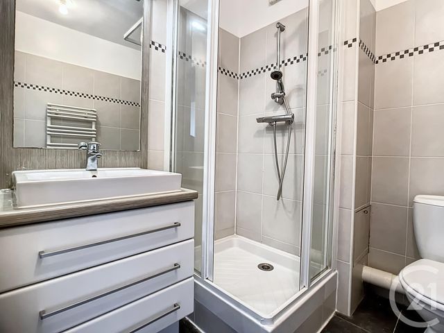 Appartement Studio &agrave; louer - 1 pi&egrave;ce - 30,30 m2 - Issy Les Moulineaux - 92 - ILE-DE-FRANCE