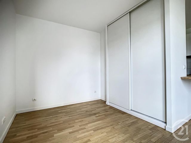 Appartement Studio &agrave; louer - 1 pi&egrave;ce - 30,30 m2 - Issy Les Moulineaux - 92 - ILE-DE-FRANCE
