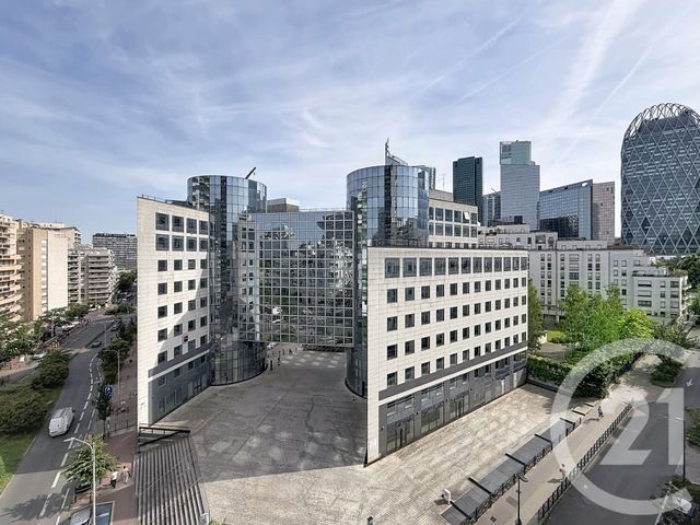 Appartement T3 &agrave; louer - 3 pi&egrave;ces - 84,70 m2 - Courbevoie - 92 - ILE-DE-FRANCE