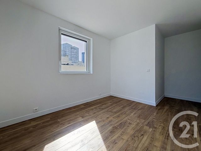 Appartement T3 &agrave; louer - 3 pi&egrave;ces - 84,70 m2 - Courbevoie - 92 - ILE-DE-FRANCE