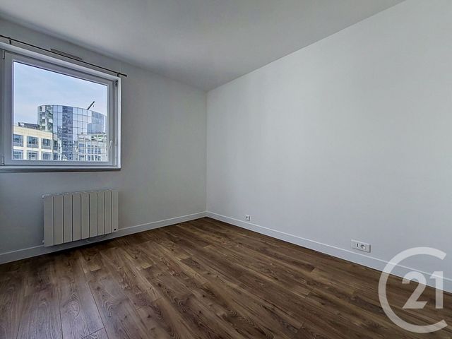 Appartement T3 &agrave; louer - 3 pi&egrave;ces - 84,70 m2 - Courbevoie - 92 - ILE-DE-FRANCE