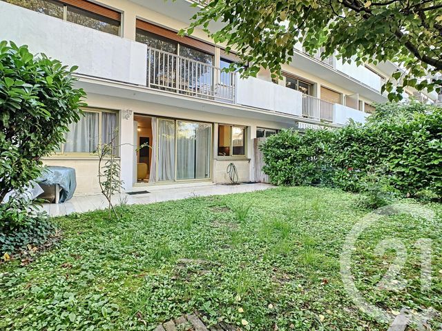 Appartement T2 &agrave; louer - 2 pi&egrave;ces - 43,94 m2 - St Cloud - 92 - ILE-DE-FRANCE