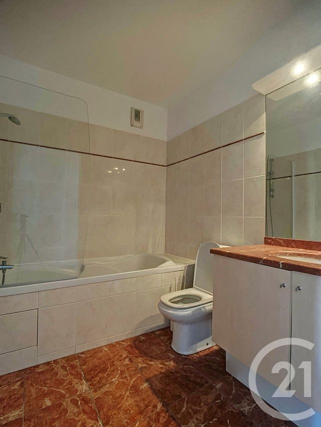 Appartement T2 &agrave; louer - 2 pi&egrave;ces - 43,21 m2 - Issy Les Moulineaux - 92 - ILE-DE-FRANCE