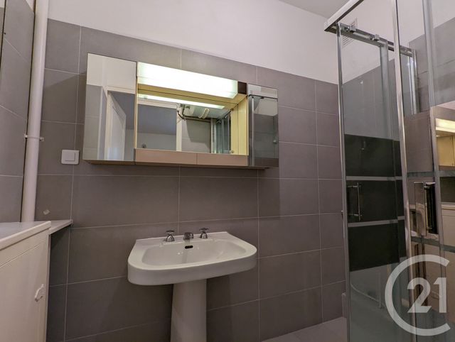 Appartement T3 &agrave; louer - 3 pi&egrave;ces - 52,54 m2 - Paris - 75015 - ILE-DE-FRANCE
